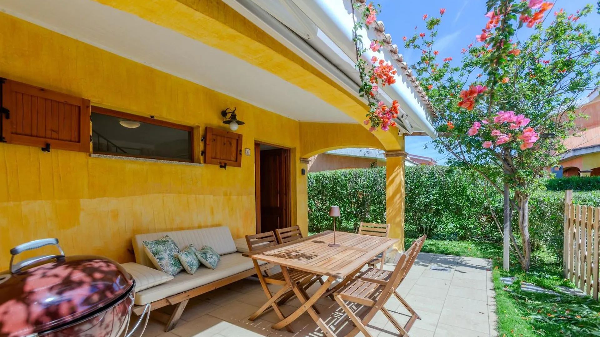 Villa Porto Pino, Garden And Pool à SantʼAnna Arresi